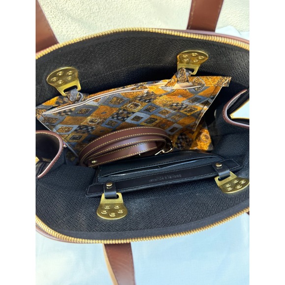 Vintage Dooney & Bourke
Cabriolet Dome Satchel Bag Made in USA - Picture 4 of 13